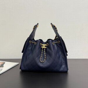 Classic CHANEL Bag: A Stylish and Versatile Choice for Elegance